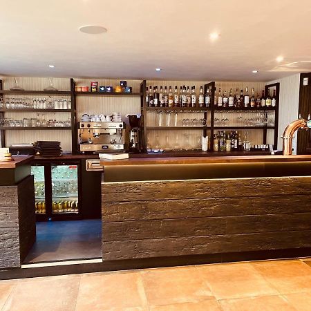 Hotel Restaurant De La Marne Paimpol ภายนอก รูปภาพ