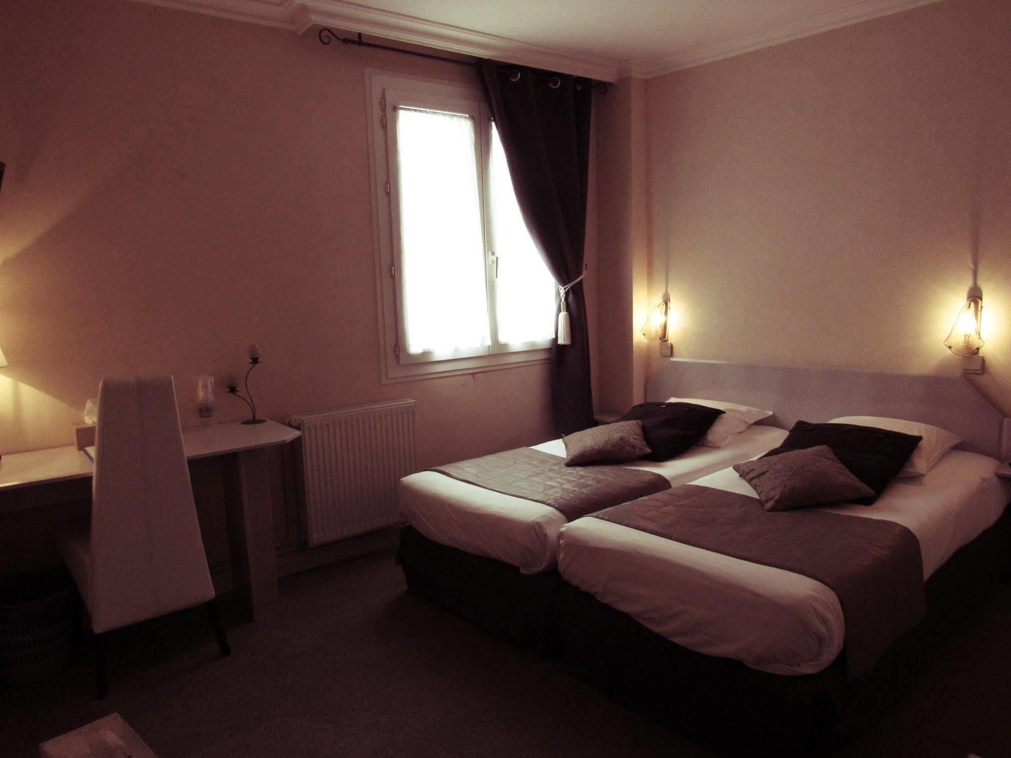 Hotel Restaurant De La Marne Paimpol ภายนอก รูปภาพ